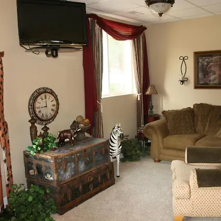 Monroe Street Suites