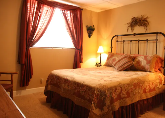 Monroe Street Hotel 2*