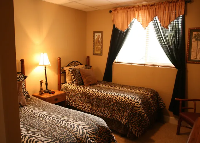 Monroe Street Hotel 2*