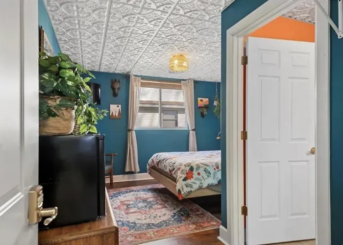 Monroe Street Hotel