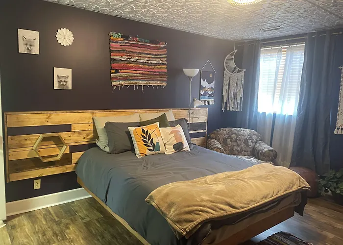 Monroe Street Hotel 2*
