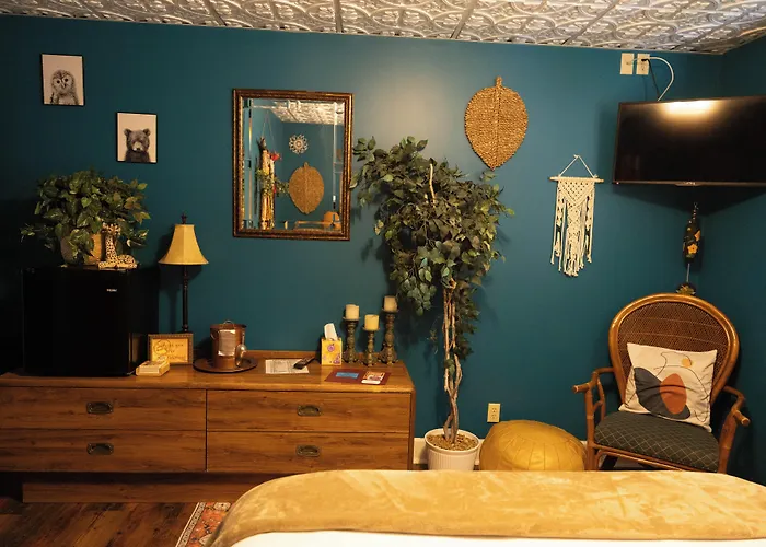 Monroe Street Hotel 2*